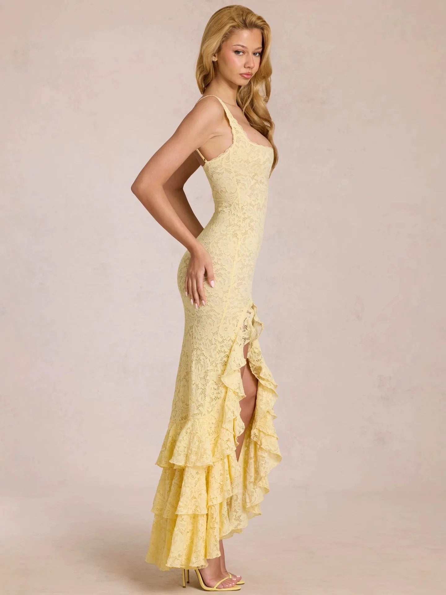 Summer Sexy Yellow Lace Dress High Waist Slim Fit Ruffle Edge Square Collar Backless Strap Women's Long Dresses 2026 New ﻿